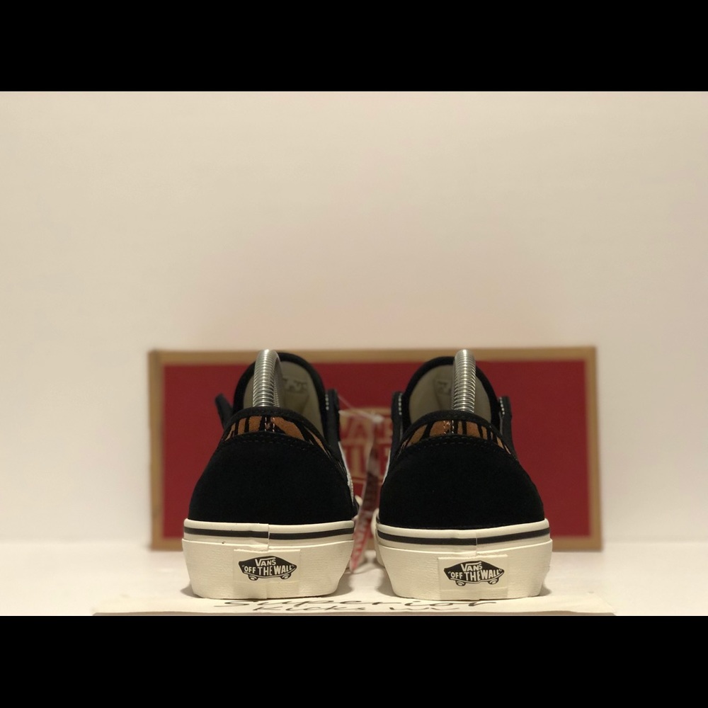 Vans Style 36 Decon Sf (Animal Stripes) “Black/Marshmallow” - Picture 4 of 11